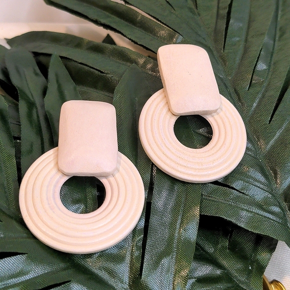 🍑 Tropical Island Inspired Geometric Natural Wood Women Earring One Size A-030 - Picture 3 of 8